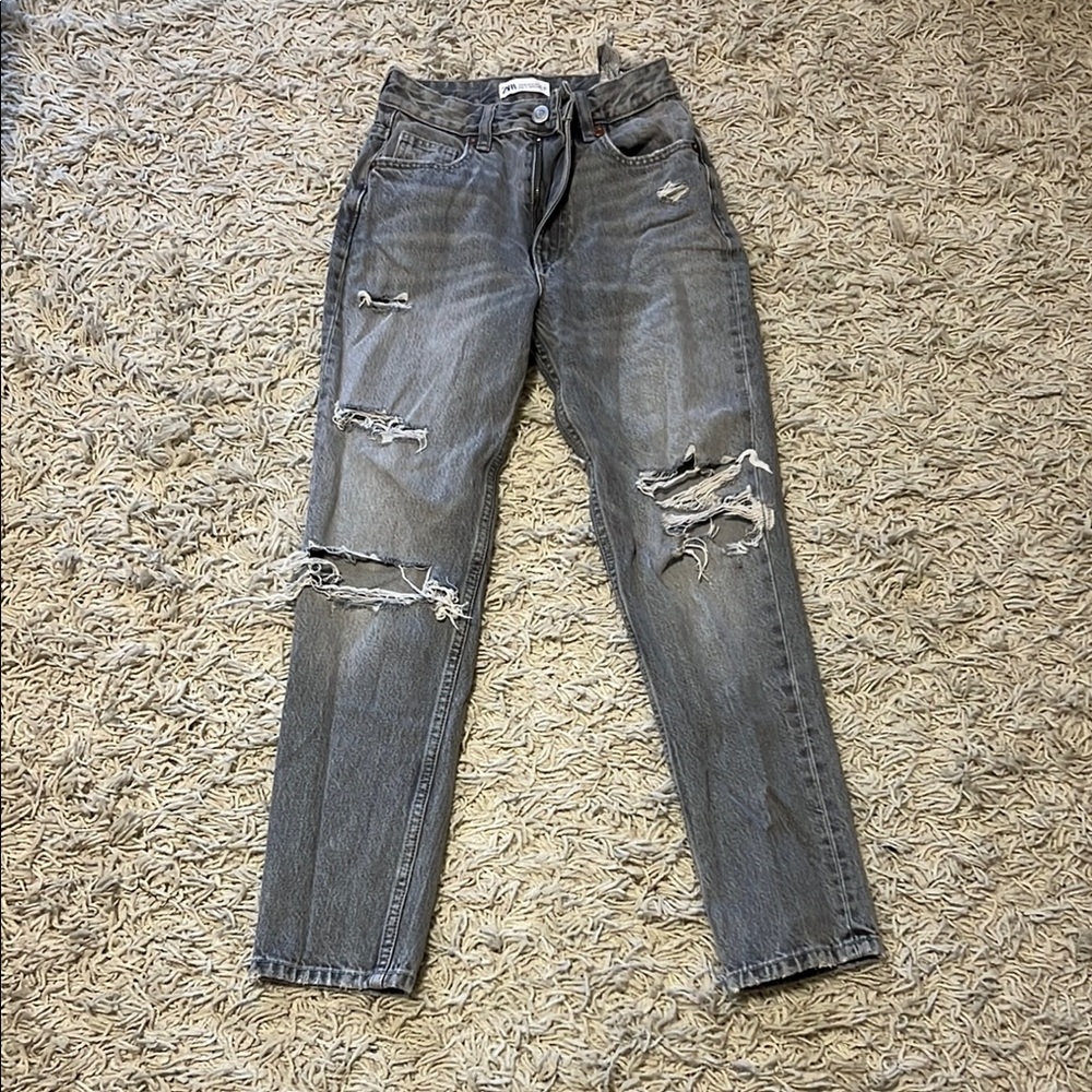 Zara Women's Straight Leg Jeans - Distressed Gray
